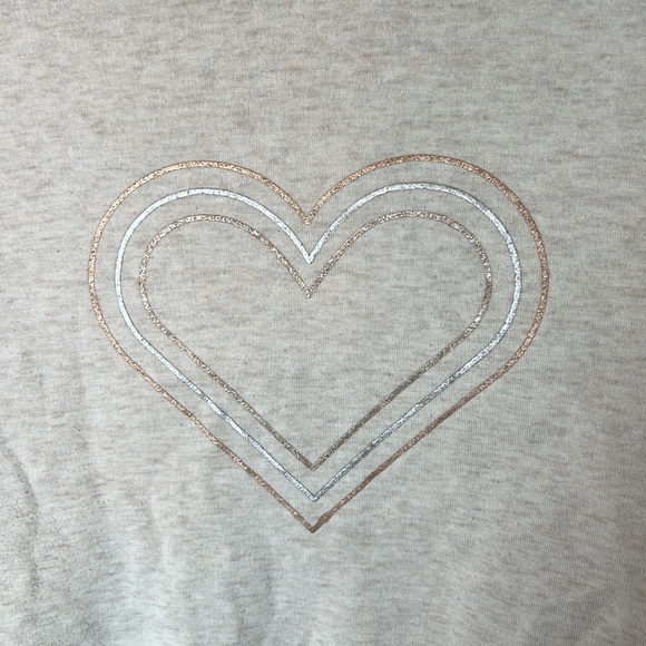 Cream Cropped Sweatshirt With Gold Silver and Bronze Heart from Live Lov… - Picture 2 of 5